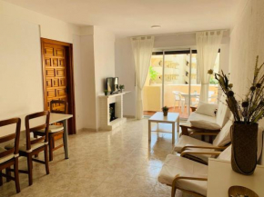 Apartamento con piscina a 200m de la playa en Denia